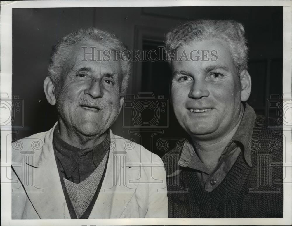 1941 Press Photo New York James Morgan,Norris Chadbourne Survive &quot;Sagadahoc&quot; NYC - Historic Images