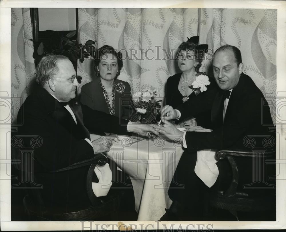 1941 Press Photo New York Venezuelan Archeologist, Inter-American House NYC - Historic Images