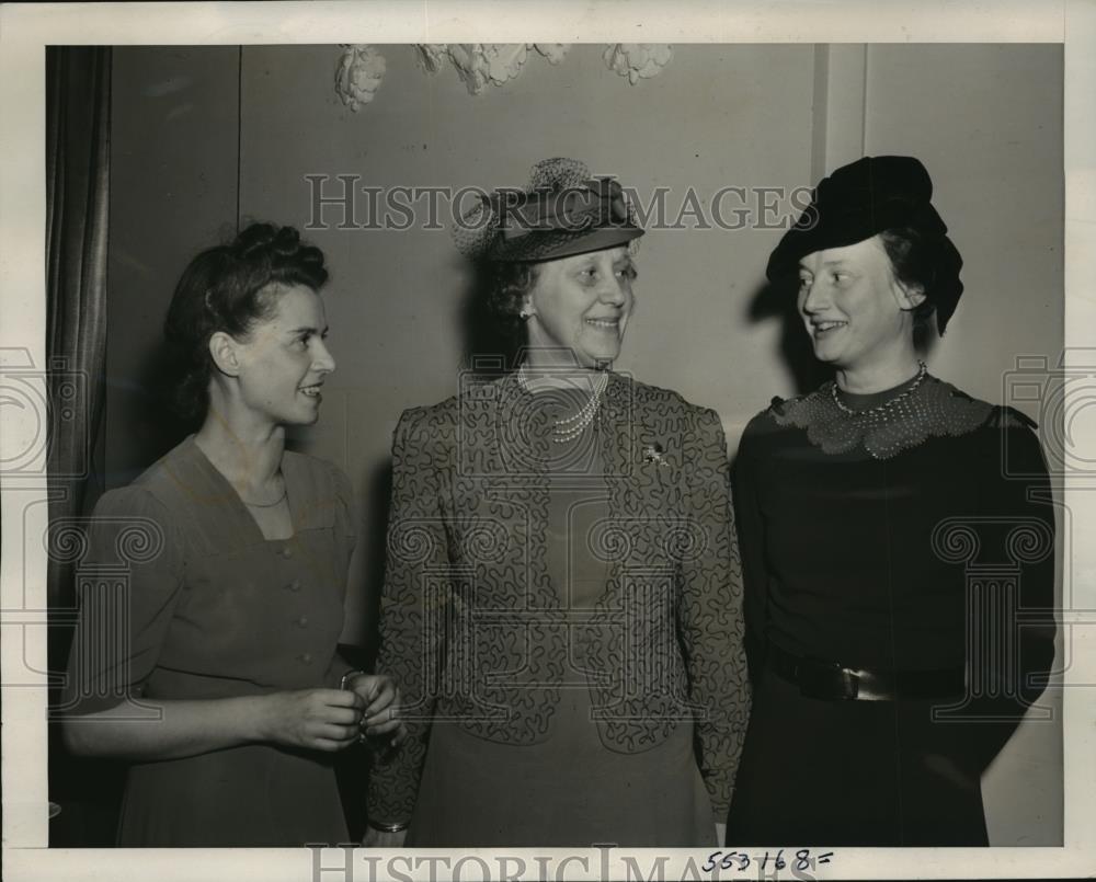 1940 Press Photo New York International Business Women&#39;s meeting NYC - neny15194 - Historic Images