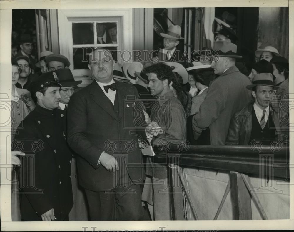 1941 Press Photo New York Adm. Alberto Lais aboard S.S. Marques De Comillas NYC - Historic Images