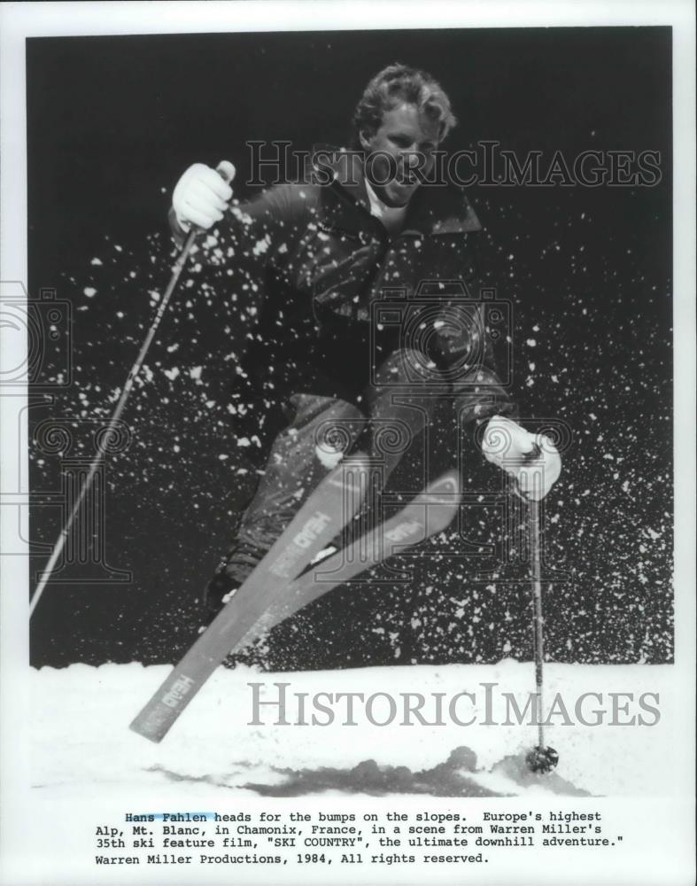 1984 Press Photo Skier Hans Fahlen heads for the bumps on the slopes - sps05198 - Historic Images