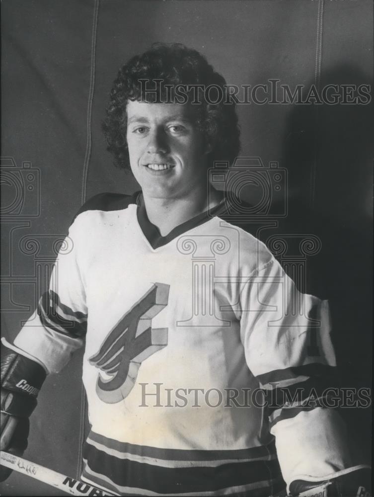 1978 Press Photo Hockey Player Kirk Fuffe - sps05201 - Historic Images