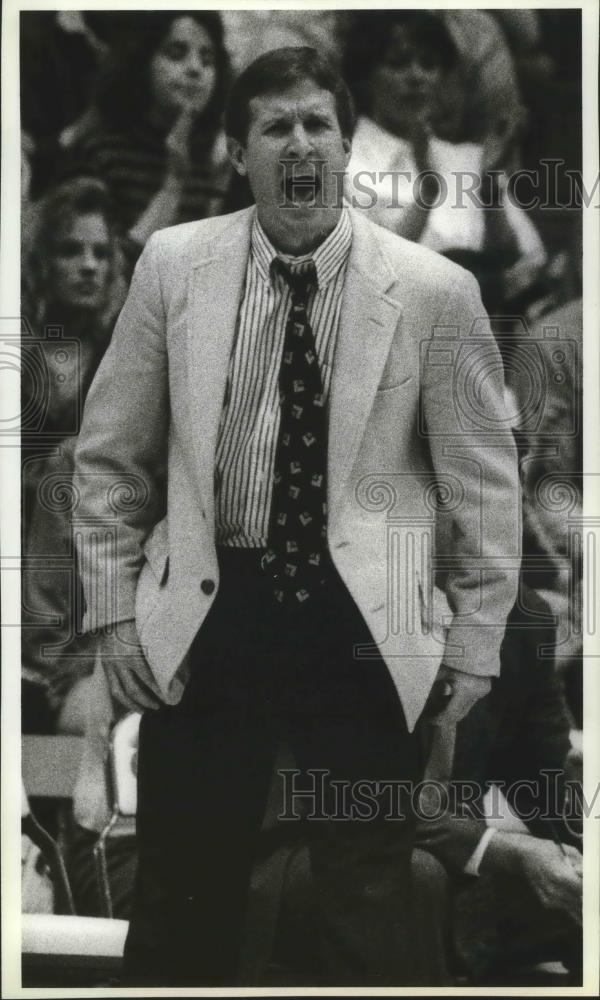 1990 Press Photo Eastern Washington University basketball coach, Bob Hofman - Historic Images