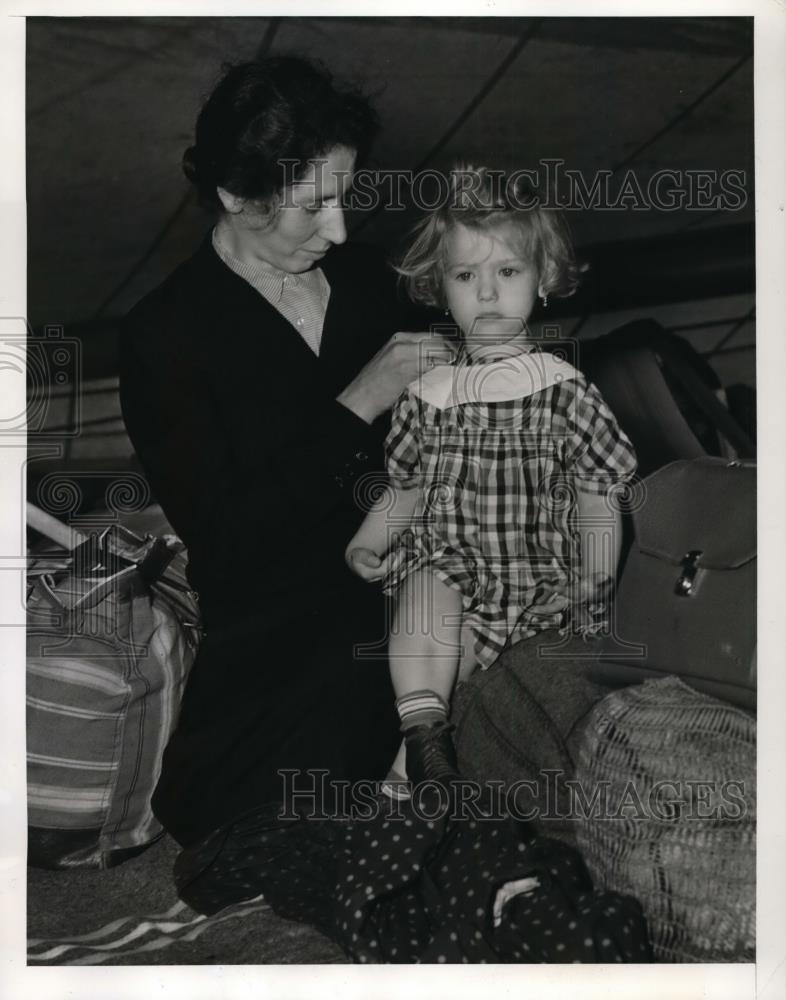 1941 Press Photo New York SS City of Seville Arrives at the State Canal Pier NYC - Historic Images