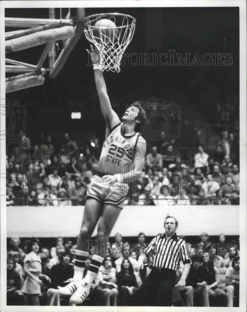 1977 Press Photo Washington State basketball player, Marty Giovacchini - Historic Images