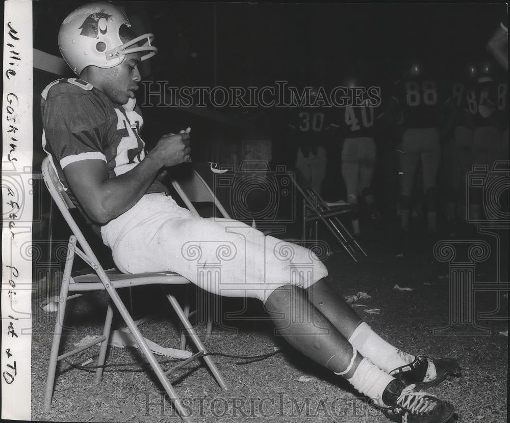 1996 Press Photo Football player Willie Gaskin relaxes after making a touchdown - Historic Images