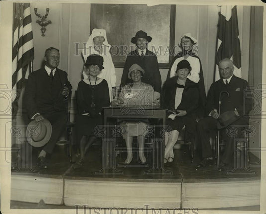1927 Press Photo New York 11th Red Cross Roll Call Womens Organization NYC - Historic Images