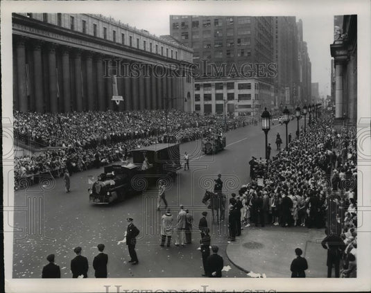 1947 Press Photo New York Forty & Eight Society Parade Down 8th Avenue NYC - Historic Images