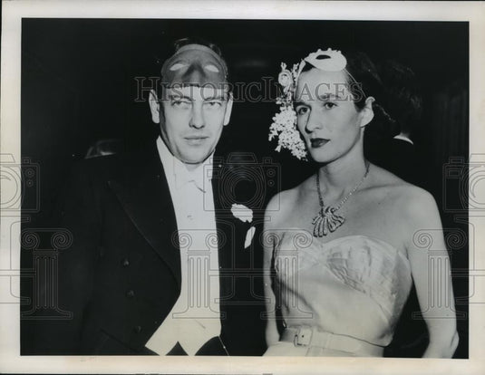 1949 Press Photo New York Marquess of Milford Haven & fiancee in NYC - Historic Images