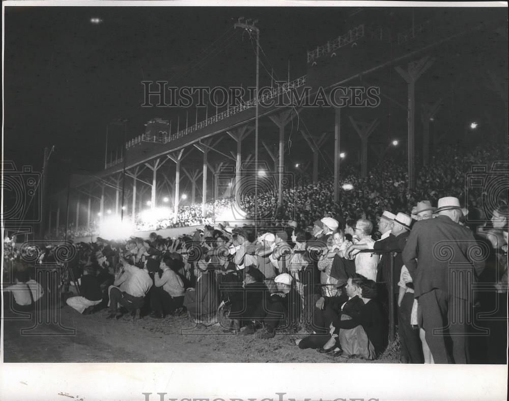 1935 Press Photo Crowd watches firefighting demonstration at old Fair grandstand - Historic Images