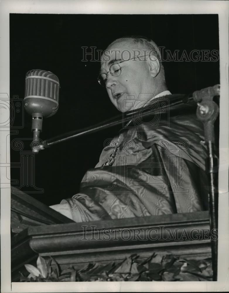 1947 Press Photo New York Francis Cardinal Spellman at Religious Rally NYC - Historic Images