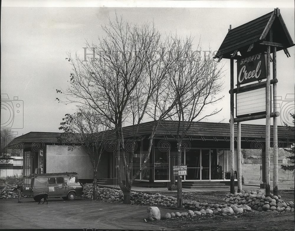 1965 Press Photo New home the Sports Creek at E12505 Sprague, Spokane - sps05818 - Historic Images