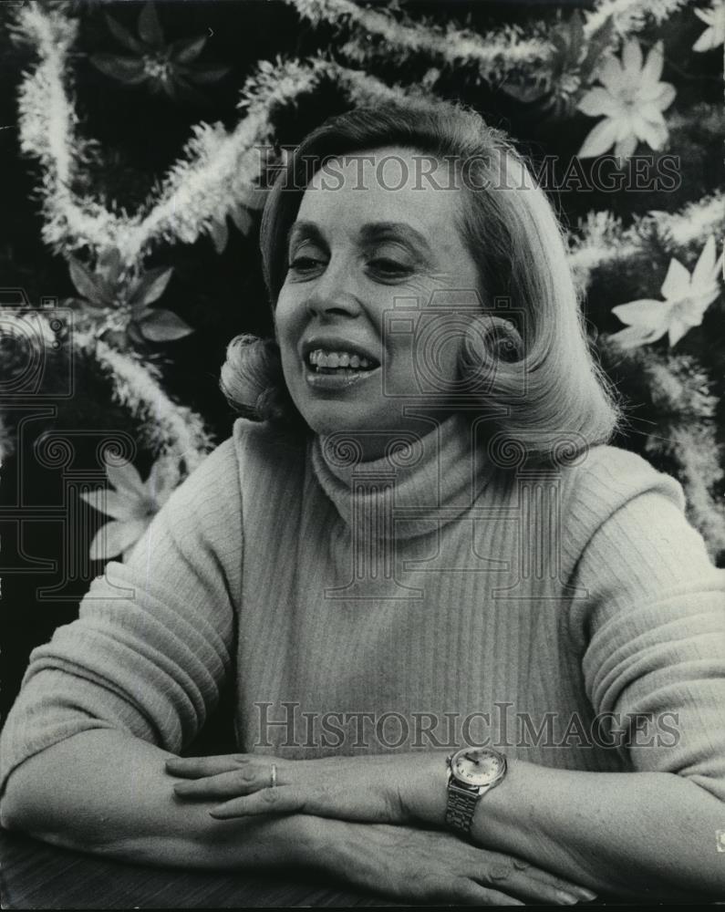1978 Press Photo Joyce Brothers, Psychologist Talks About The Joy Of Giving - Historic Images