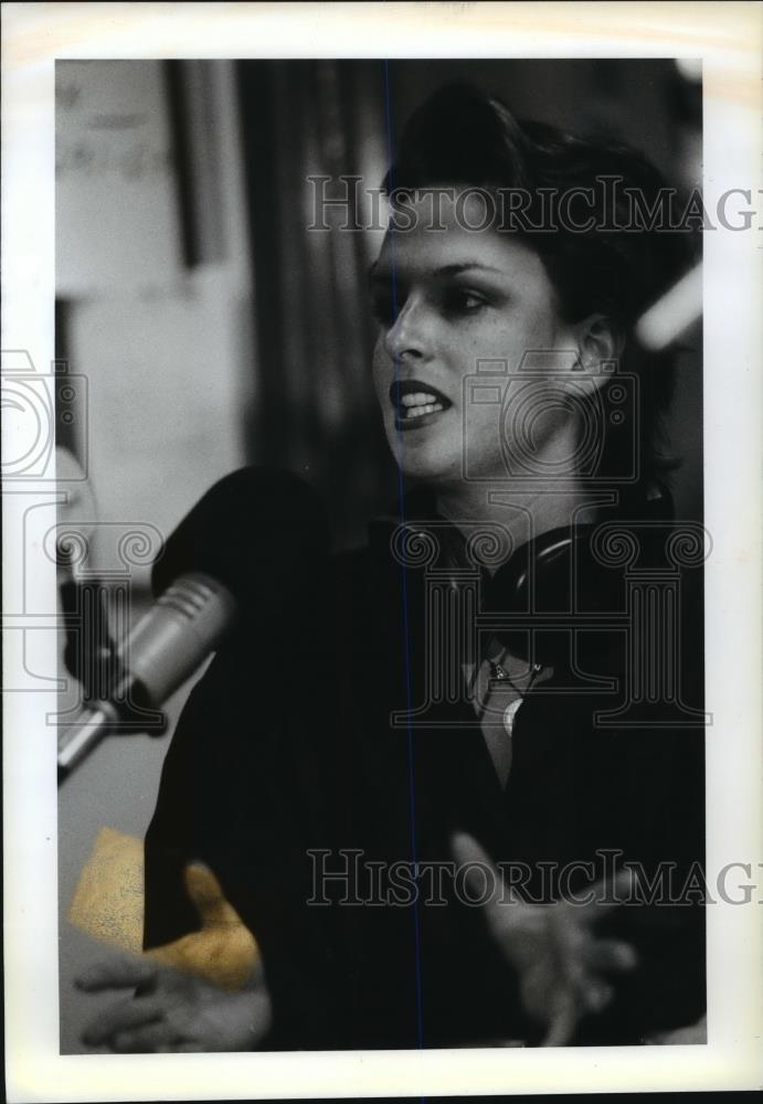 1993 Press Photo Mary Christine, radio personality on MC and Those Sports Guys - Historic Images