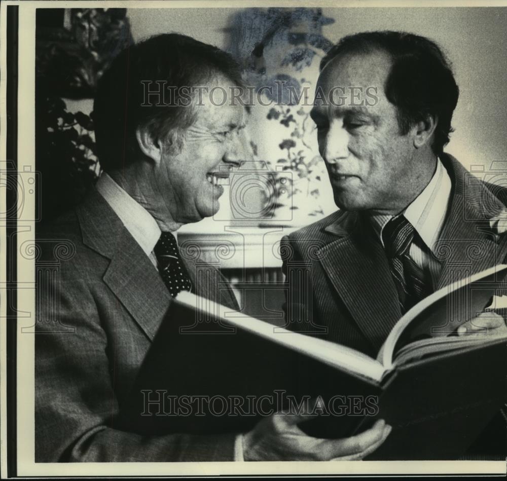 1977 Press Photo Pierre Elliott Trudeau & Jimmy Carter Meeting in Washington - Historic Images