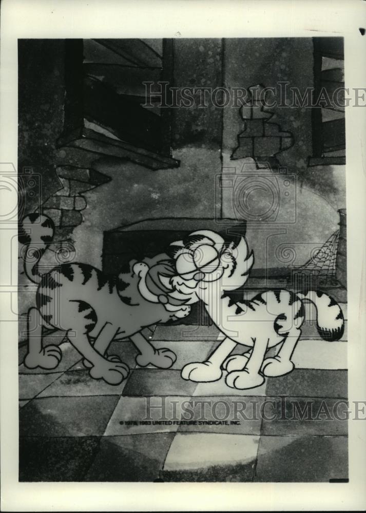 1985 Press Photo Cartoons-Garfield Finds A Touch Of Romance On The City Streets - Historic Images