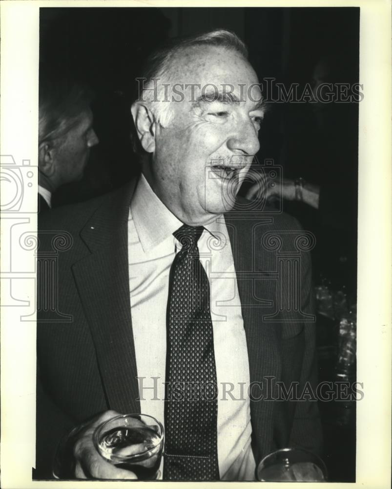 1981 Press Photo Walter Cronkite attends IRTS's Newsmaker Luncheon in New York - Historic Images