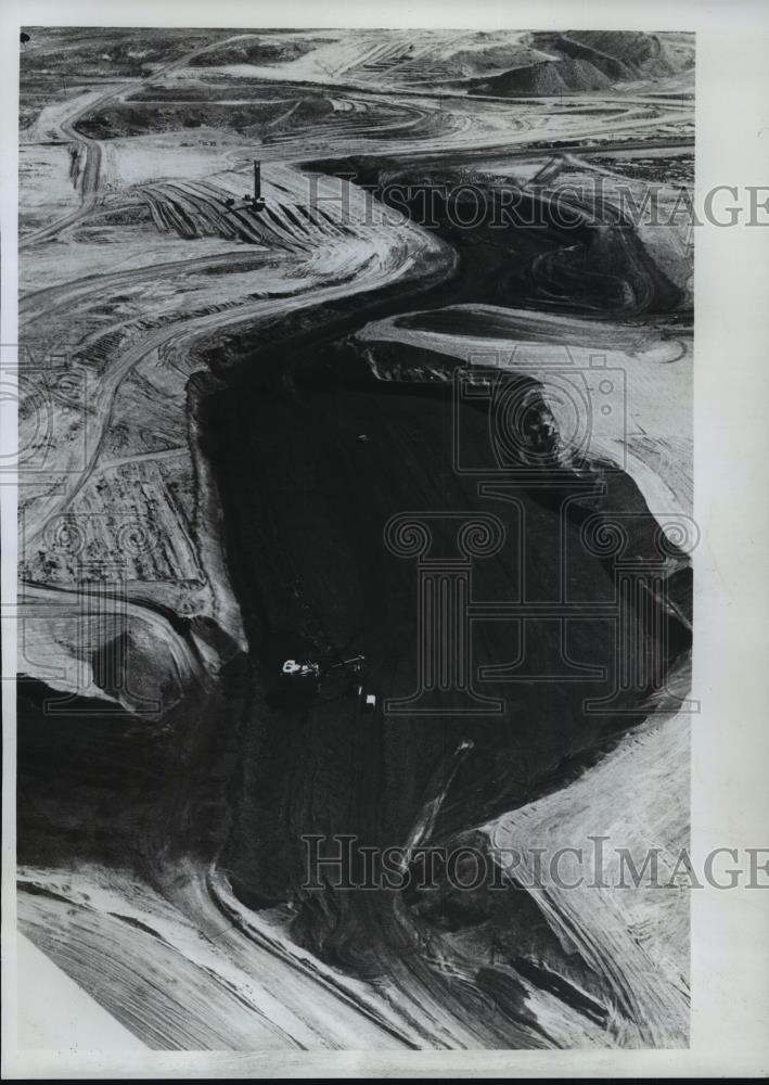 1978 Press Photo A Black Coal Strip Mining Scar in an Aerial Photo in Wyoming - Historic Images