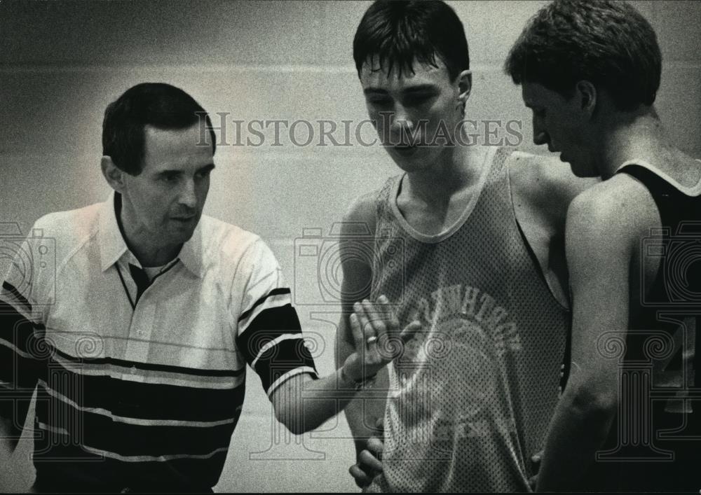 1990 Press Photo Watertown Northwestern Prep Coach Paul Bertolus - mja76378 - Historic Images