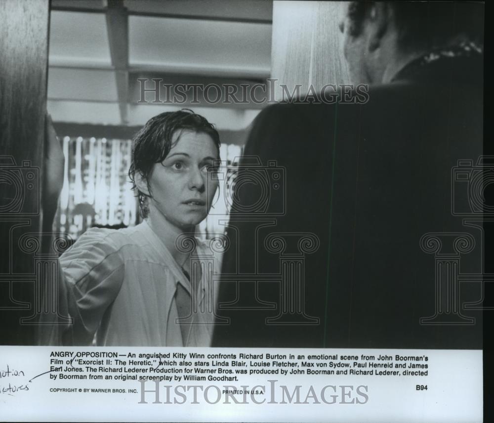 Press Photo Kitty Winn confronts Richard Burton in " Exorcist ll: The Heretic." - Historic Images