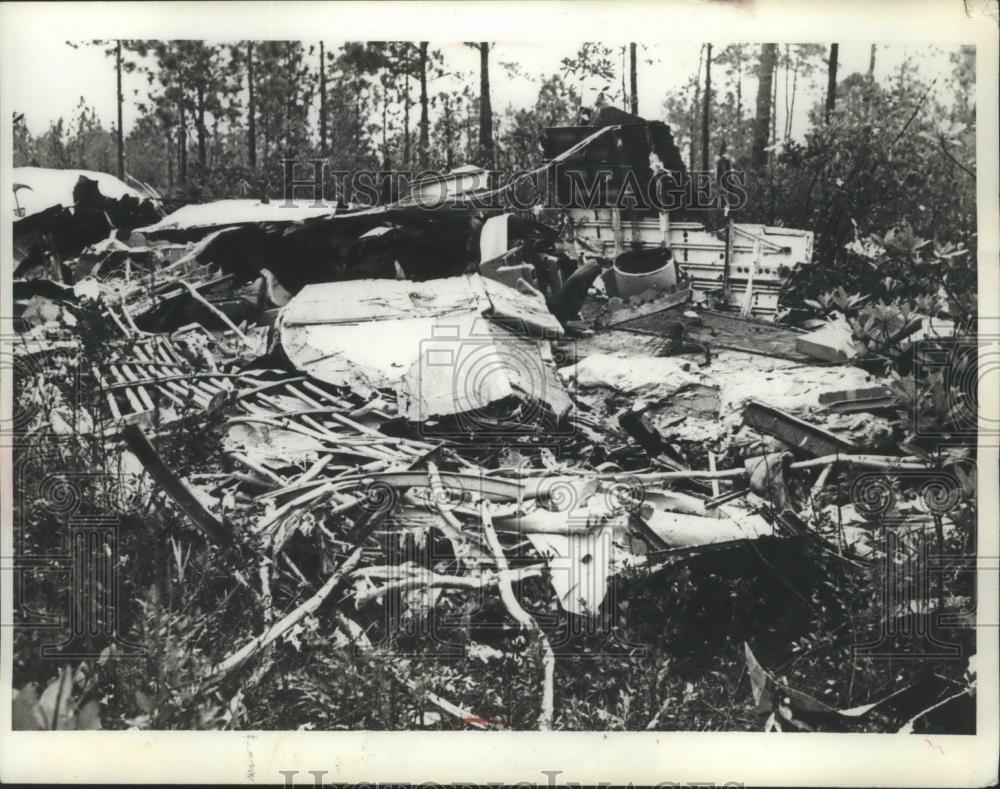 1901 Press Photo Scene of Plane Crash in Wilmington N.C in which 34 was killed - Historic Images
