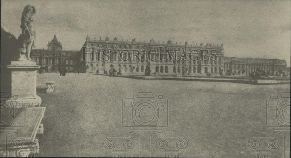 1918 Press Photo Facade of the Palace in Versailles City France - nef67597 - Historic Images