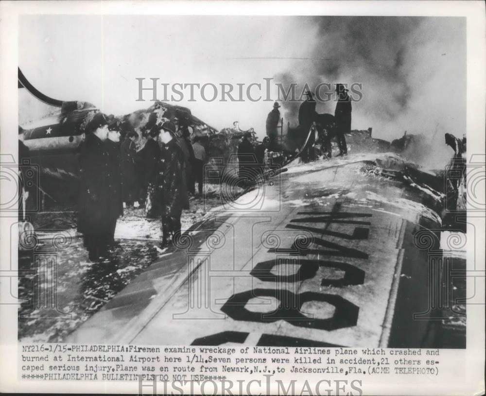 1951 Press Photo Wreckage of National Airlines plane crashed at Intl. Airport - Historic Images