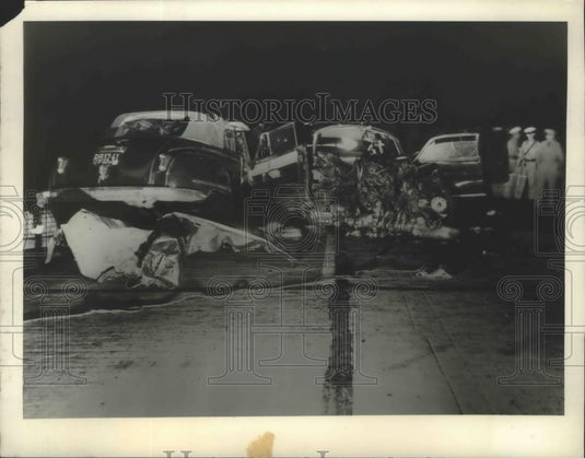 1954 Press Photo Smashed cars which seven persons died on Route 26 Mount Molly - Historic Images