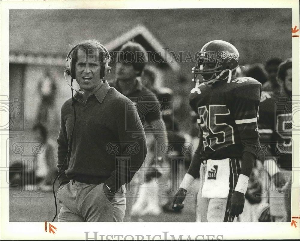 1984 Press Photo EWU Football coach Dick Zornes and Craig Givens - sps05929 - Historic Images