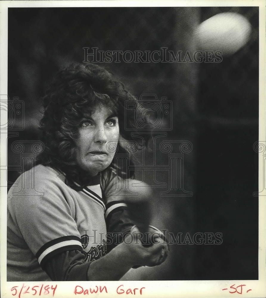 1984 Press Photo Softball player, Dawn Garr, in action - sps06389 - Historic Images