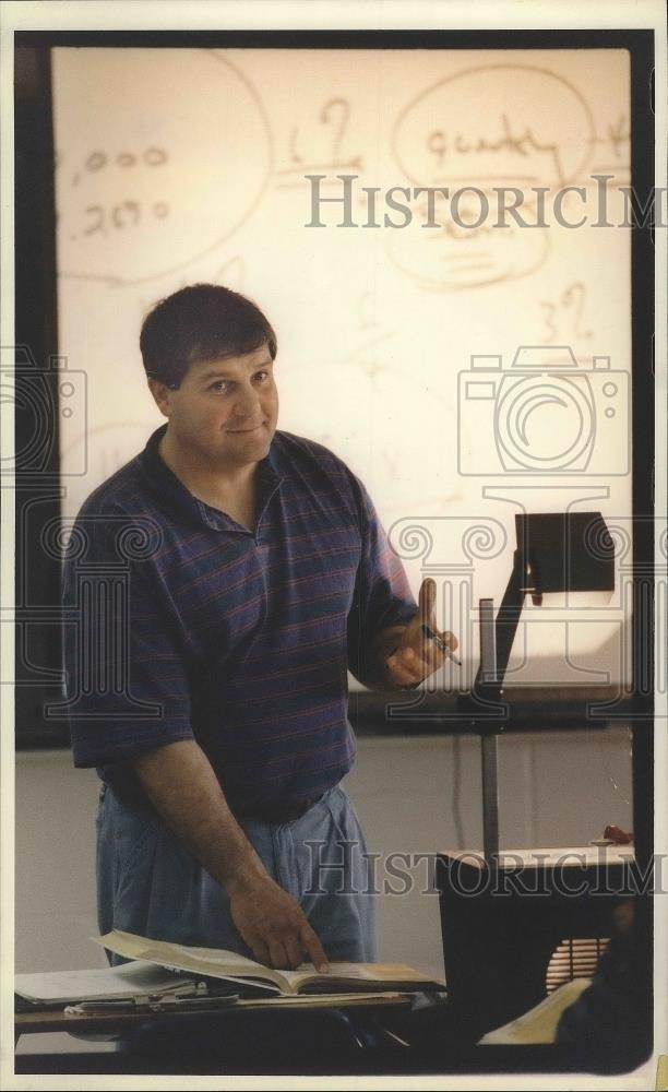 1993 Press Photo Rick Giampietri is the new head football coach at CV - sps06400 - Historic Images