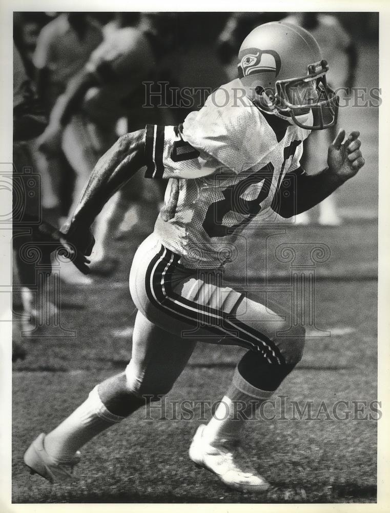 1983 Press Photo Seattle Seahawks football wide reciever, Steve Largent - Historic Images