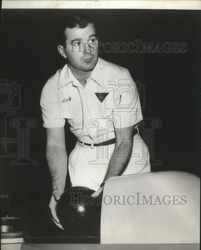 Press Photo Bowler Bobby Kwalek - sps06478 - Historic Images