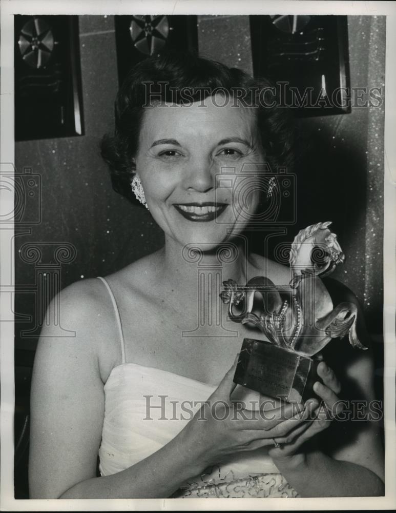 1955 Press Photo NEW YORK WINS FILM FESTIVAL AWARD NYC - neny21188 - Historic Images