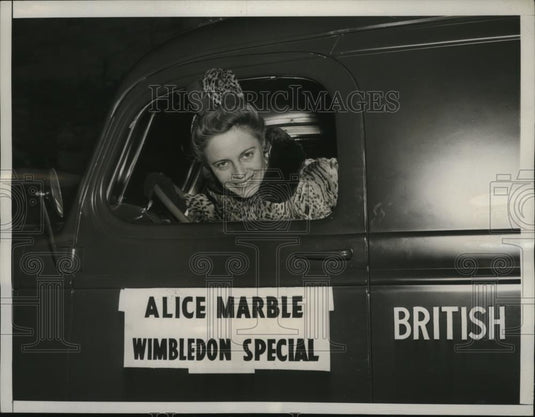 1940 Press Photo New York Junior League & Alice Marble Sponsor War Ambulance NYC - Historic Images