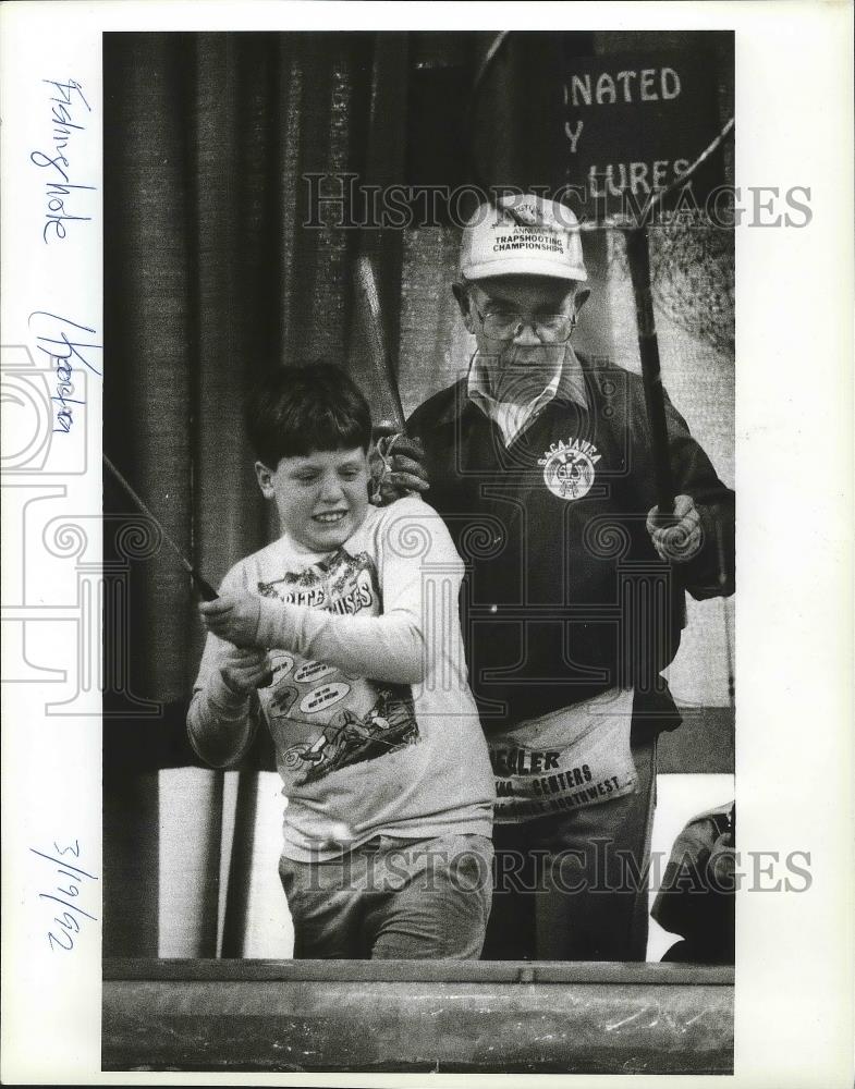 1992 Press Photo David Moe and Bob Miller at Big Horn Sports &amp; Recreation Show - Historic Images