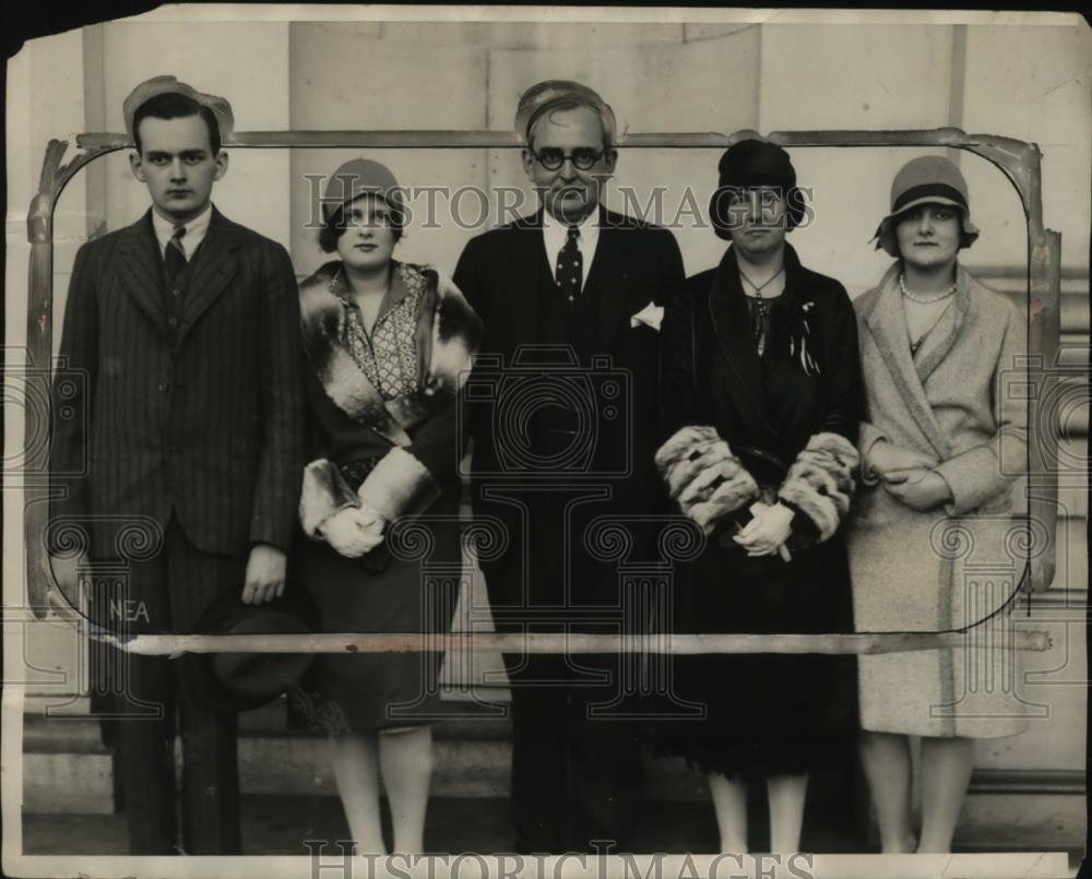 1928 Press Photo Senator Arthur H. Vandenberg &amp; Family in Washington, D.C. - Historic Images