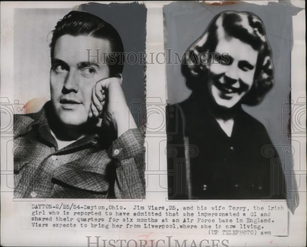 1954 Press Photo Jim Viars and wife Terry Impersonated GI in England - neo09546 - Historic Images