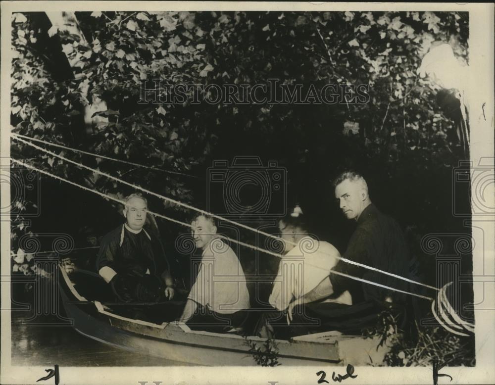 1928 Press Photo Catskill Mountain Flood Rescuers, Kingston, New York - Historic Images