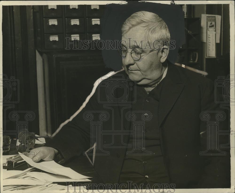 1927 Press Photo Rev. Timothy Dempsey of St. Lorus - neo12432 - Historic Images