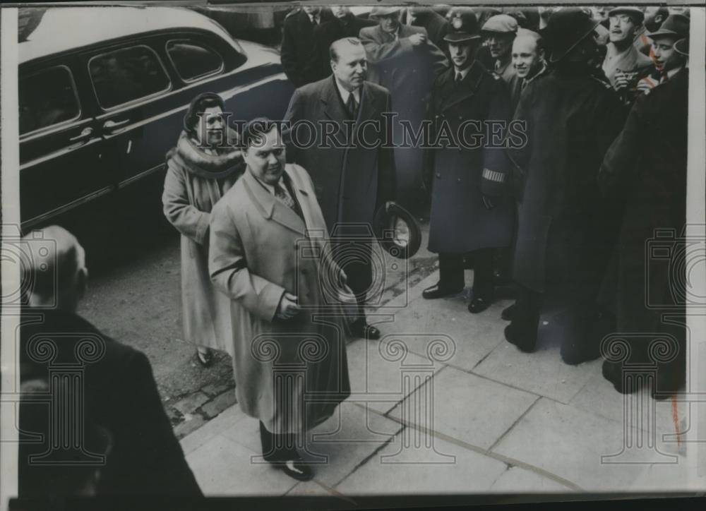 1956 Press Photo Georgi Malenkov ex Soviet Premier tour British electric station - Historic Images