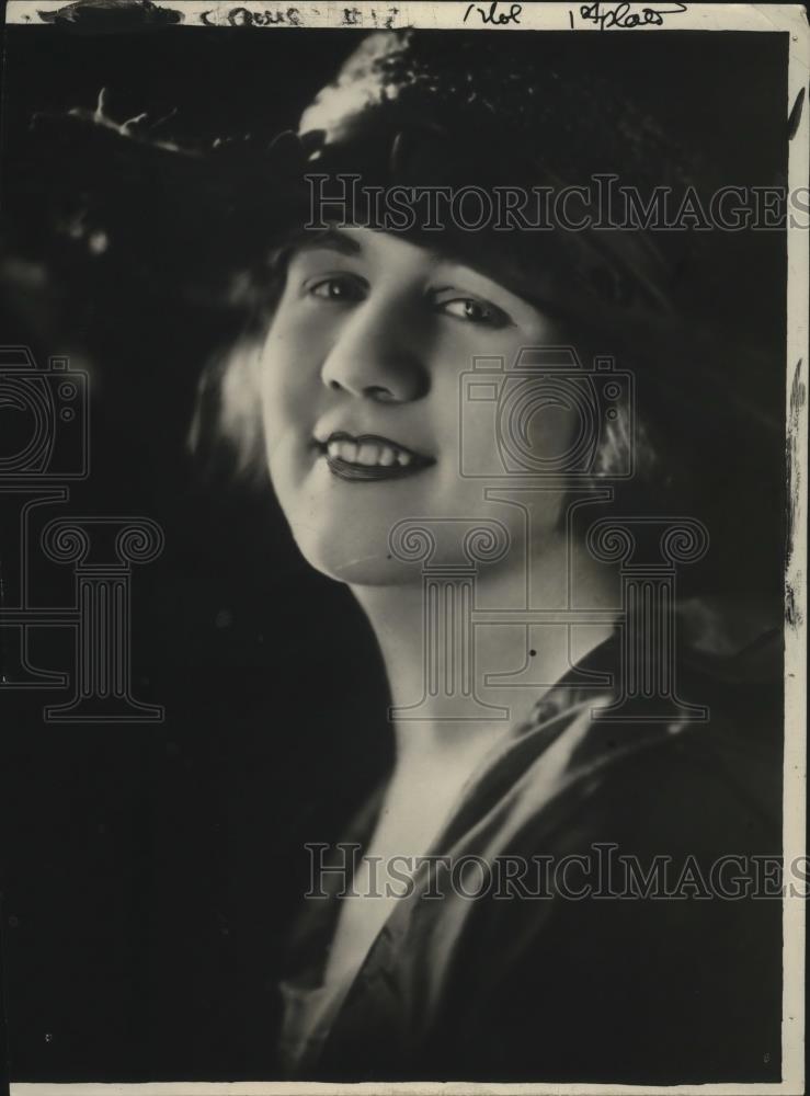 1922 Press Photo Lottie Clark, wife of Leo Clark of California - neo13137 - Historic Images
