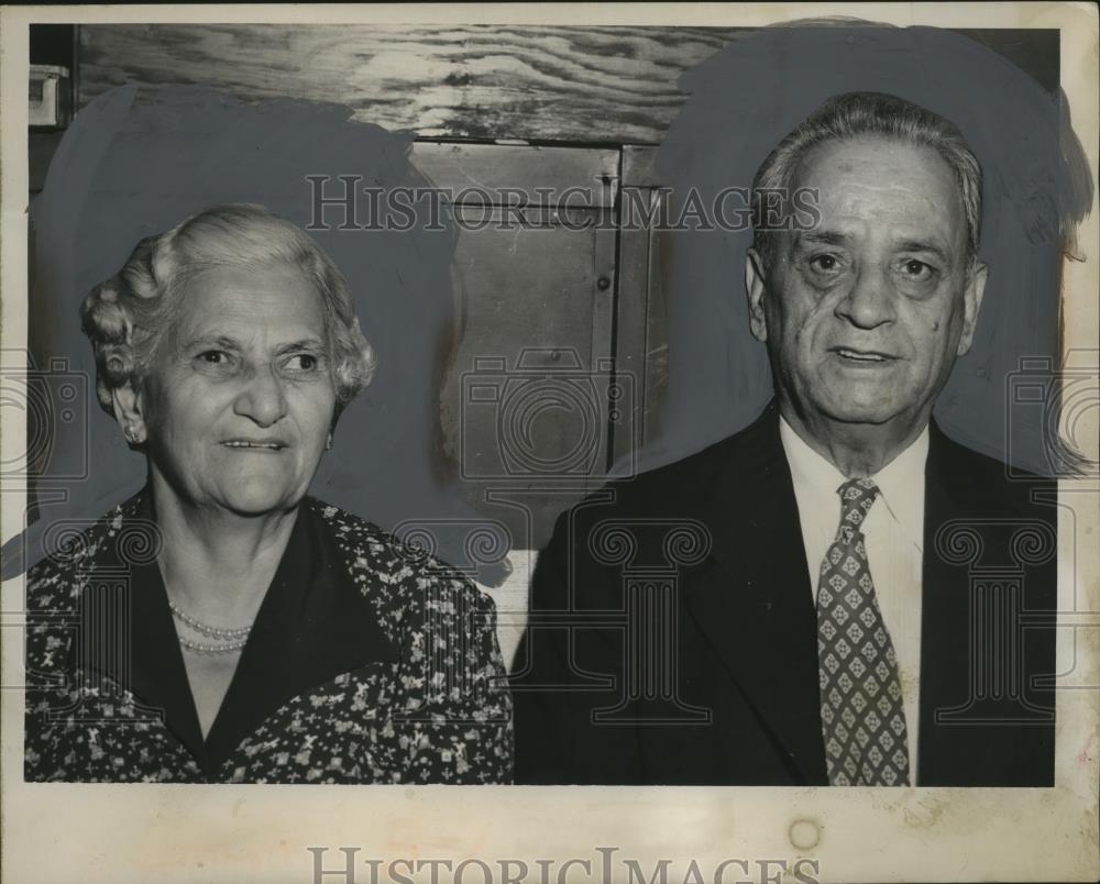 1955 Press Photo Mr &amp; Mrs Charles Thomas Golden anniversary in Cleveland - Historic Images