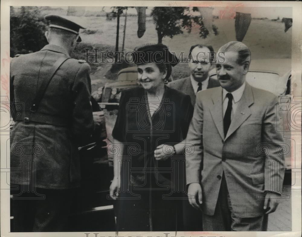 1948 Press Photo Zoltan Tildy &amp; wife with others in public - neo13894 - Historic Images