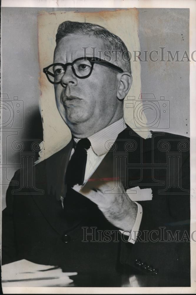 1952 Press Photo Henry H. Fowler at press Congerence, Washington, D.C. - Historic Images