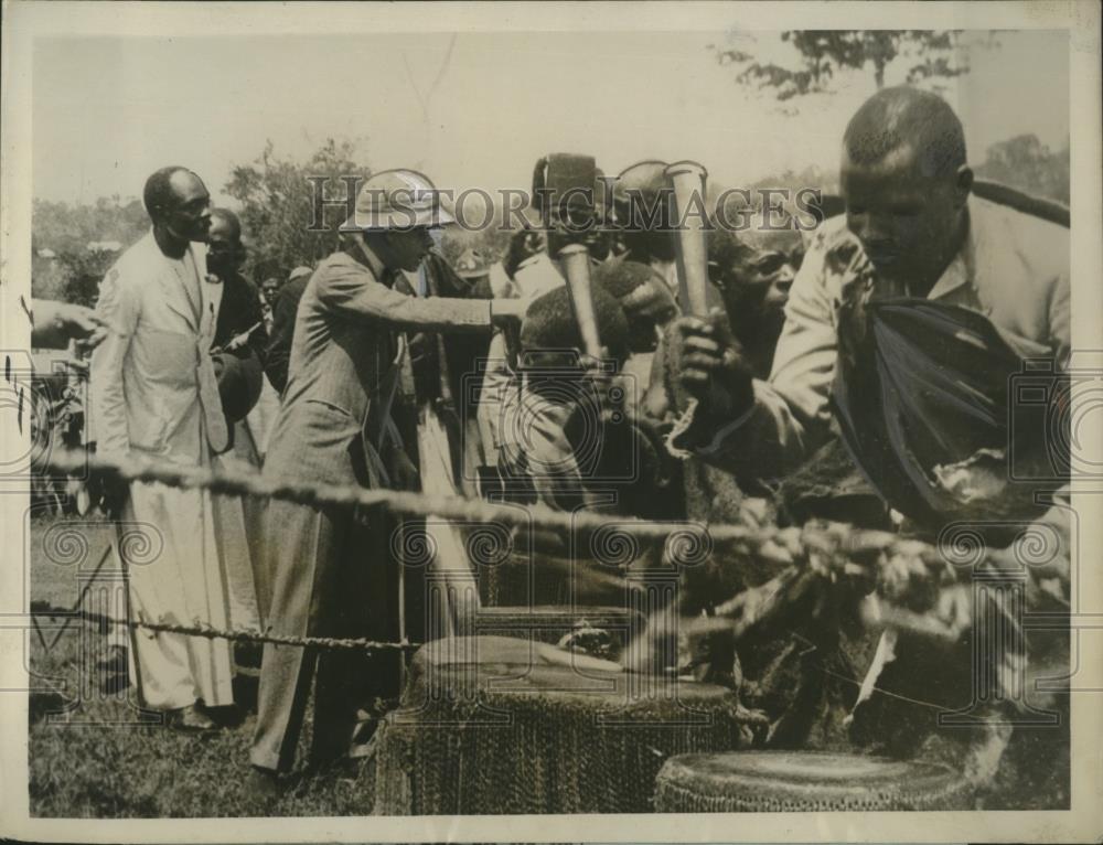 1928 Press Photo Prince of Wales in Unganda - neo15592 - Historic Images