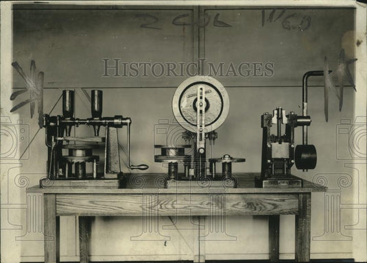 1919 Press Photo Resizer Unit Priming, Bullet-seating machine & Powder Charge - Historic Images