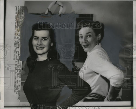 1952 Press Photo Jo Baker Model to ride float in Inaugural Parade  - neo18146 - Historic Images
