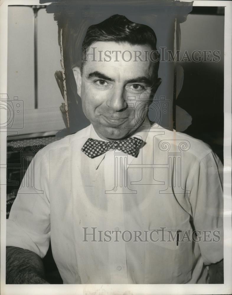 1954 Press Photo Anthony J. DeCapite, Grocer, Foodtown Produce Manager - Historic Images