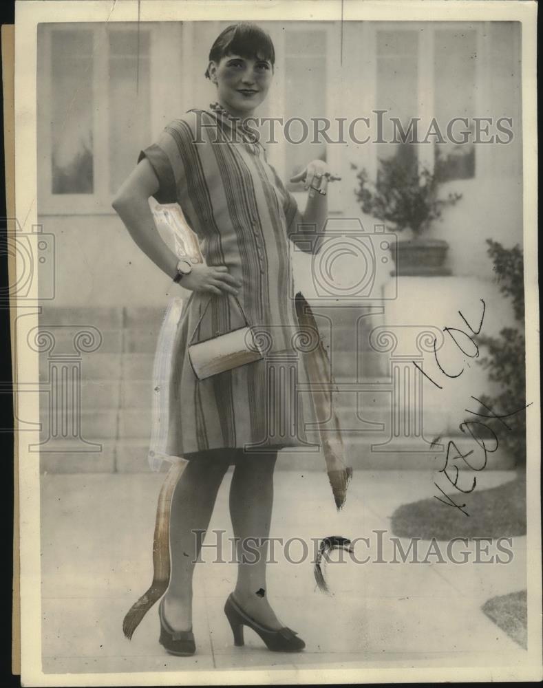 1925 Press Photo Ms Dorothy Chandler Displays L.A. Style - neo21518 - Historic Images